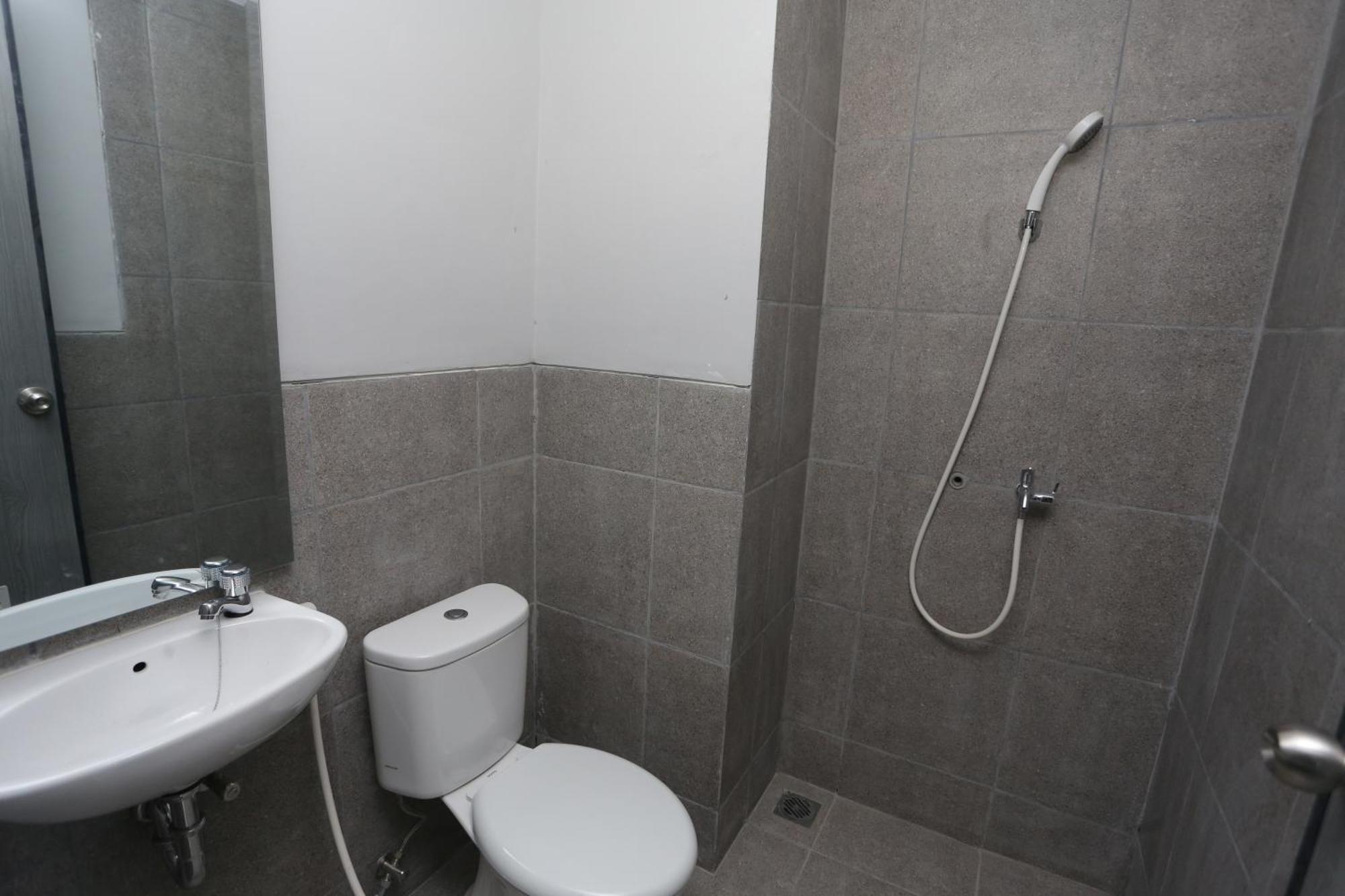 Hotel O Apartment Riverdale Cikarang Near Sgc Mall Bekasi Dış mekan fotoğraf