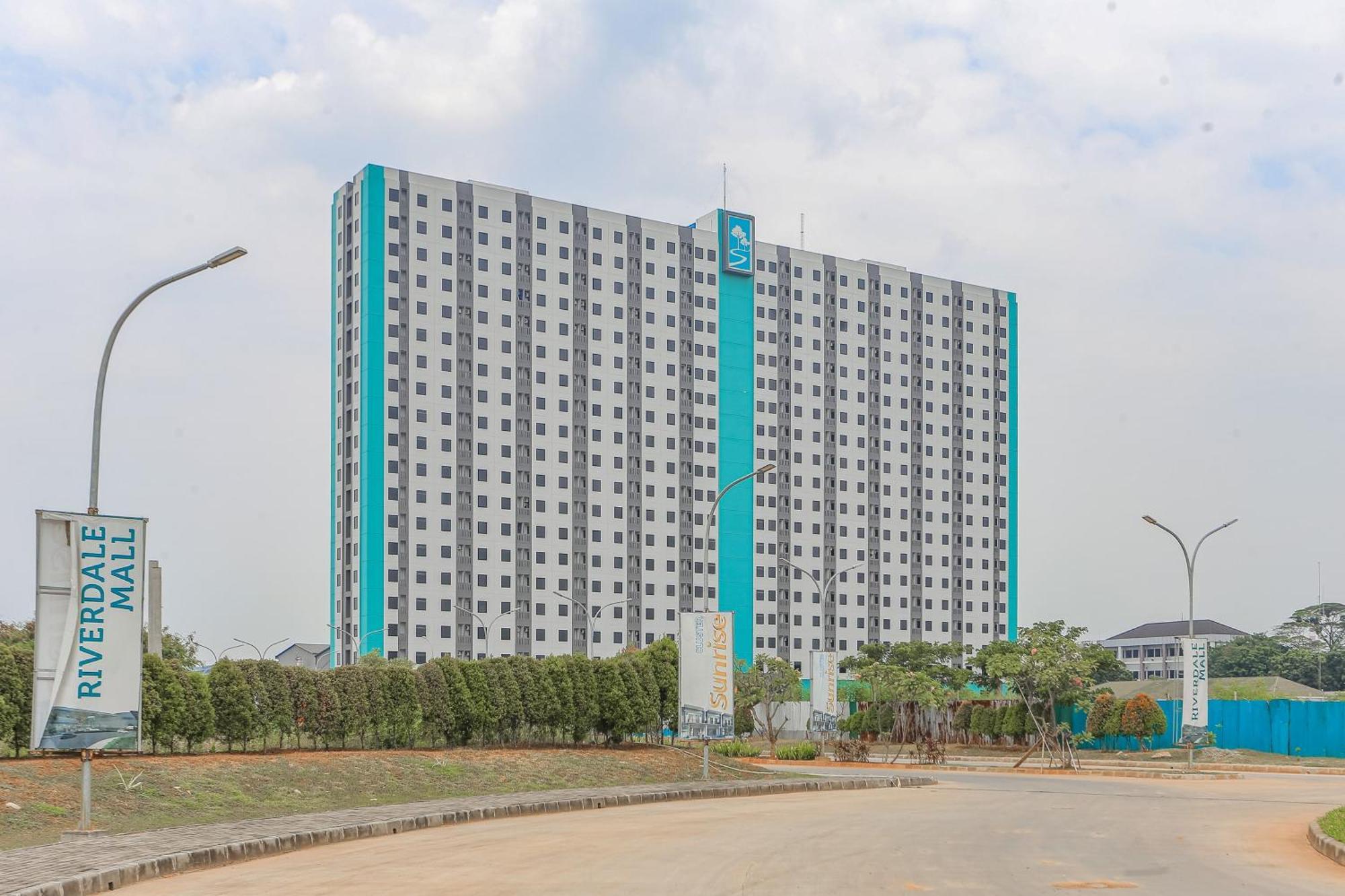 Hotel O Apartment Riverdale Cikarang Near Sgc Mall Bekasi Dış mekan fotoğraf